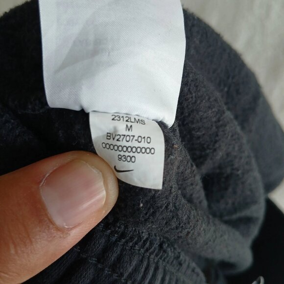 Nike Sportswear Club Fleece Jogger Pants - Black/White, Size M - Picture 14 of 16